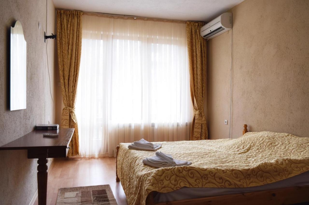 Стаи За Гости Мз-Девин Exterior foto